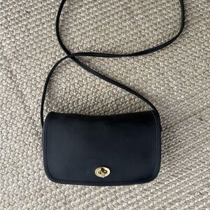 Vintage Coach Dinky USA New York City Black Leather Small Crossbody Bag NYC